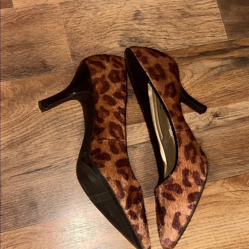 Confort Plus Predictions Brown Leopard Print Heels - image 7
